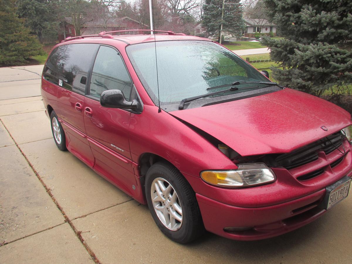 Red van image 1